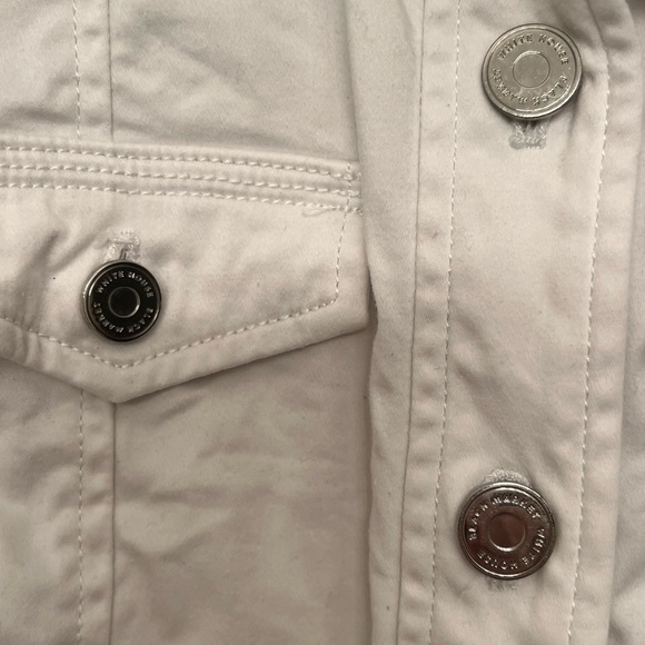 White House Black Market White Bottom Up Shirt Size S - Picture 3 of 4